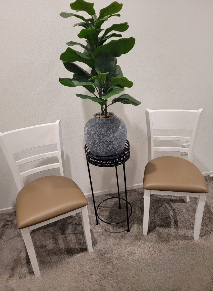 Livinia Cabin Dining Chair Set of 2, Solid Malaysian Oak PU Leather Upholstered Cushion Seat Wooden Ladder Back Side Chairs (White)