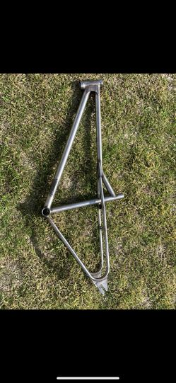 Bassett Swooper Frame 29