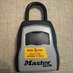 Master Lock key safe, holds 5 keys, combo lock
