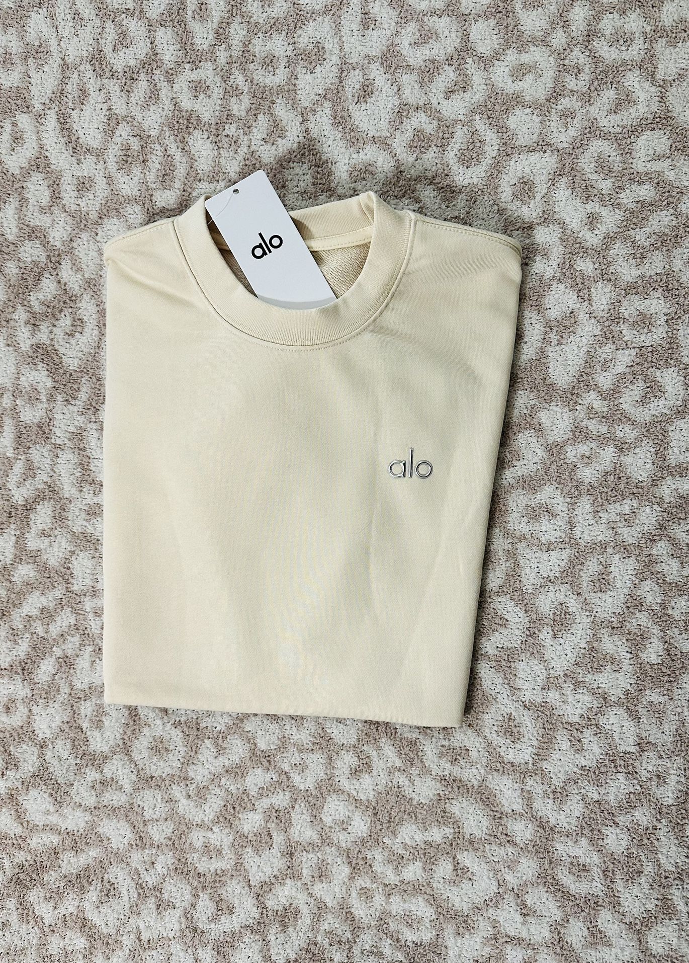 Alo Oat Milk Crewneck Sweater $45 **READ DESCRIPTION**