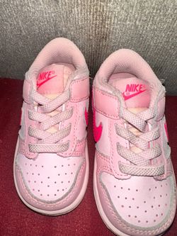 Nike Toddler Pink Low-Top Sneakers