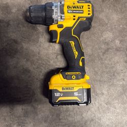 DeWalt Drill 3/8” With Batteries