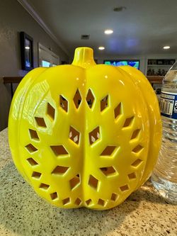 Lighted Ceramic Pumpkin 8" tall Halloween LED Lantern Beautiful gl