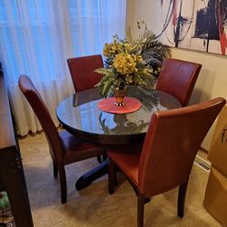 42" Round Pedestal Table w/custom Glass Top