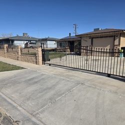 GATE Block Wall CONCRETE