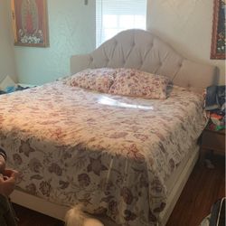King Size Bed And Dresser