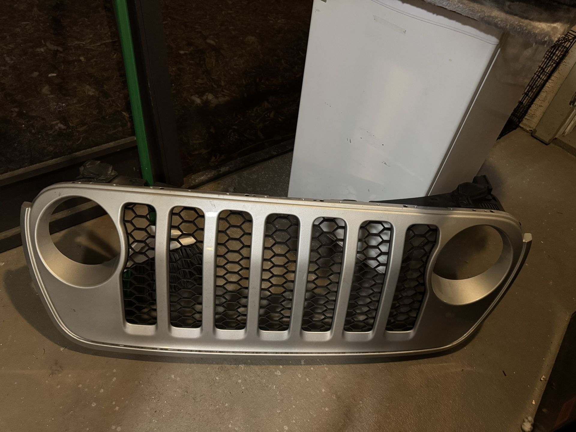 Jeep JL Grill