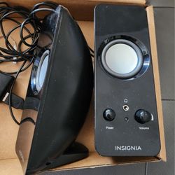 Computer  Speakers Insignia 