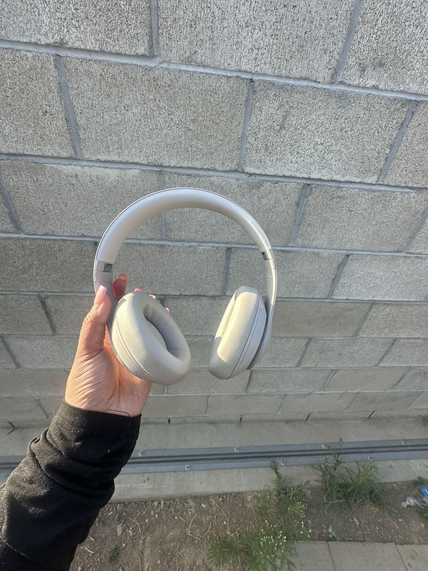 Beats Studio Pro Bluetooth wireless headphones