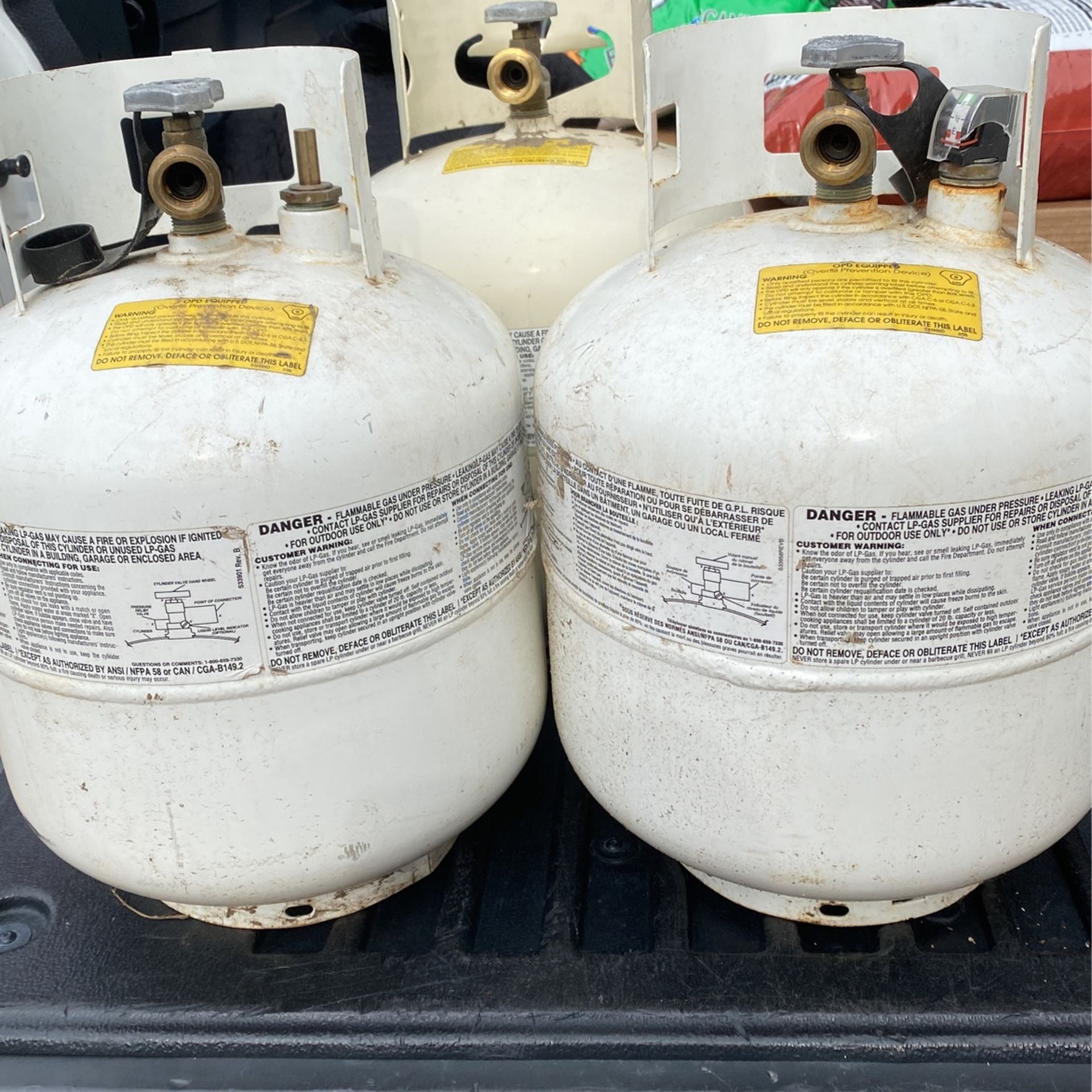 5 gallon propane tanks