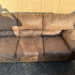 Selling 2 Couches Minor Scratch In The Corner 