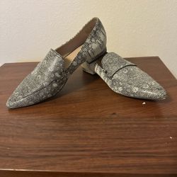 27 Edit Naturalizer Loafers 