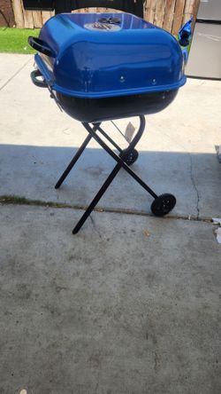 Americana Ocean Blue Walk-A-Bout 2.0 Charcoal Grill