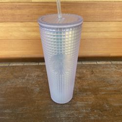 Starbucks 2022 Spring Soft Touch White Frosted Pearl Grid Iridescent 24oz