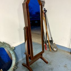 Standing Jewelry Mirror Box