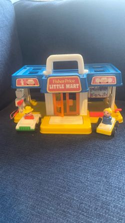 Little People Little Mart- 1986 Includes 2 Cars And People