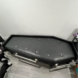 Coffin Bench 