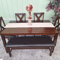 Dining Table With Chairs 