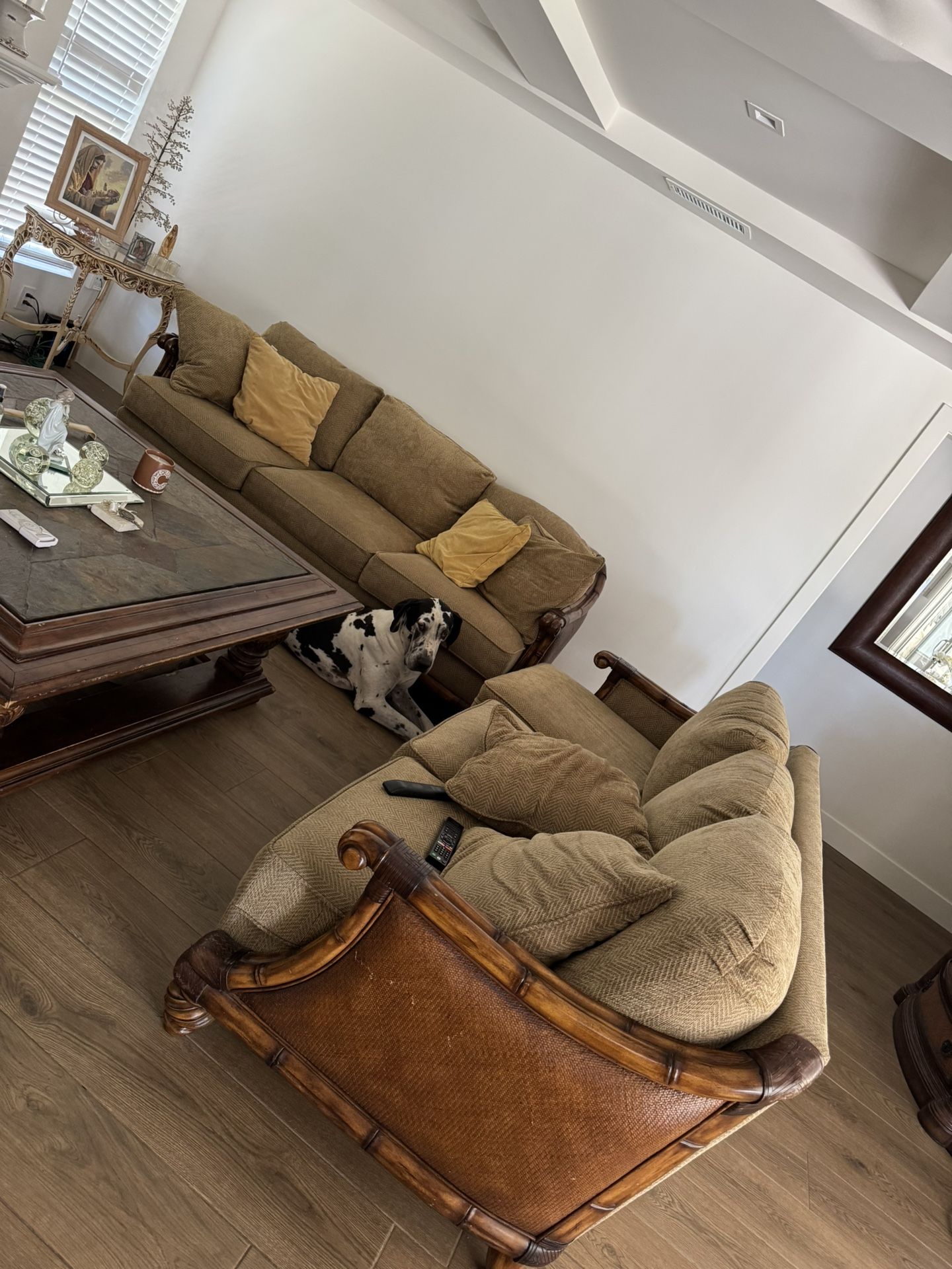 Sofa Free