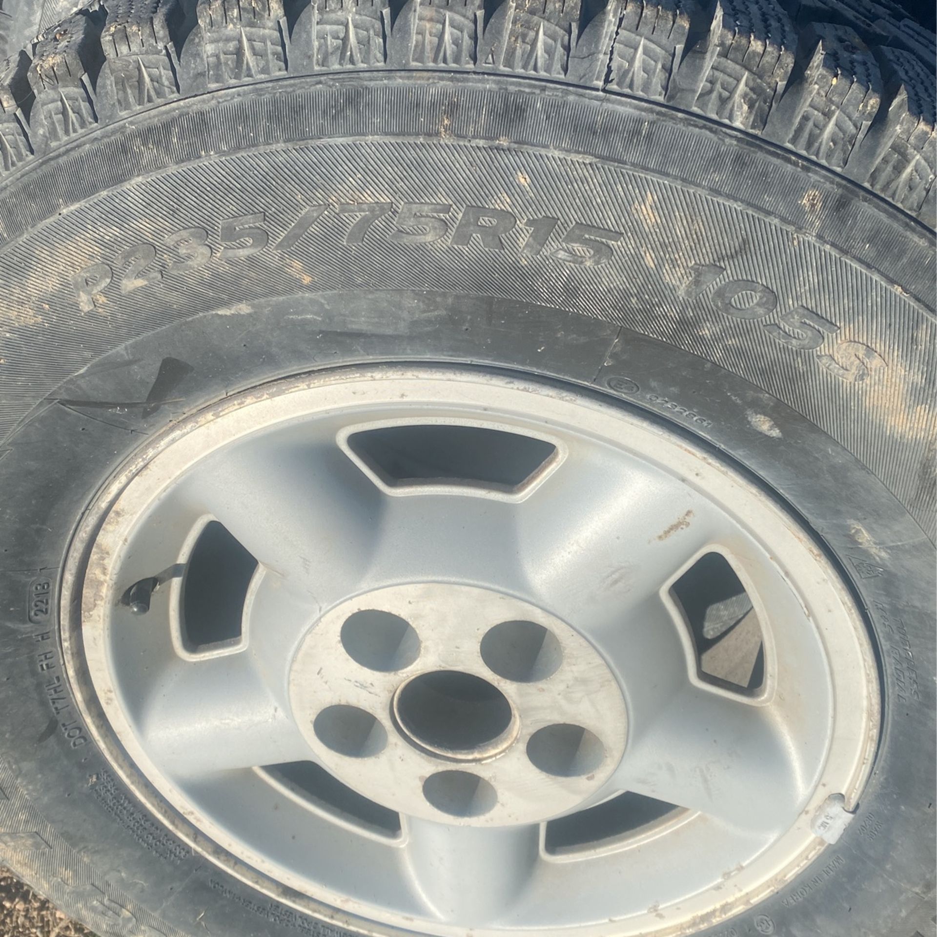 P235/75r15 Hankook