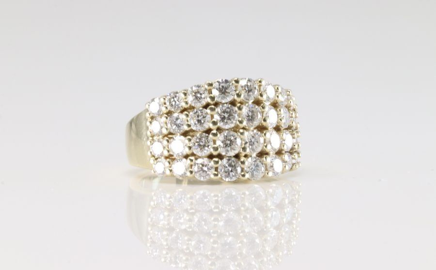 8.10 Grams 14Kt Yellow Gold Wedding Ring with 2.50 ctw Diamond Ring