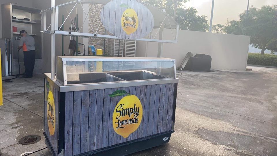 Simply Lemonade Stand