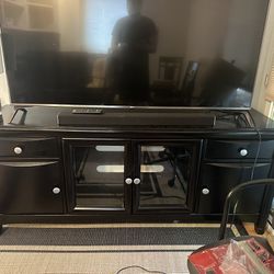 Tv Stand(for Reference The Tv Is 65 Inches)