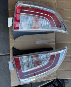 🚗2010-2015 TOYOTA PRIUS TAIL LIGHTS