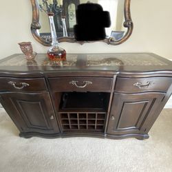 Raymour & Flanigan Cherry Brown Buffet Server/Storage, with wine rack and marble inlays