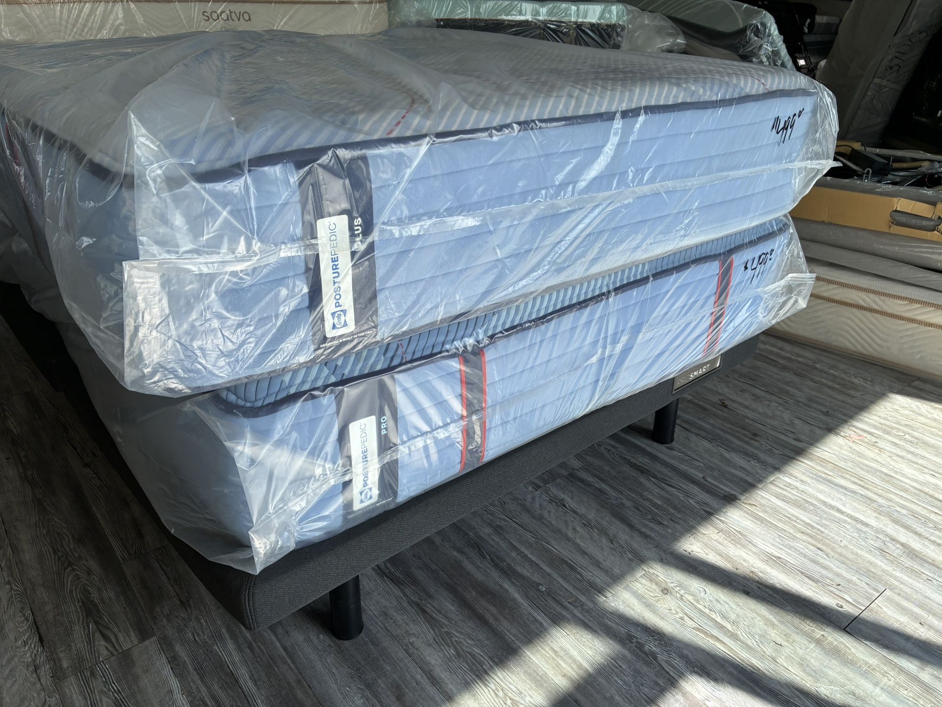 Sealy Posturepedic Queen Firm Or Medium NEW. FACTORY SEALDD