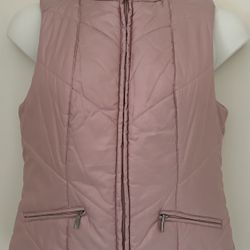 GENTLY USED - LIZ CLAIBORNE, SIZE M, ZIP-UP POLYESTER VEST