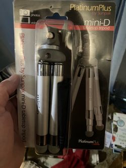 Mini tripod