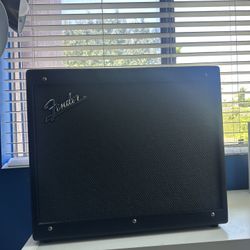 Fender Mustang GTX100 Amp w/ Footswitch – $250