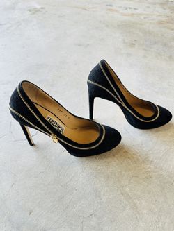 Ferragamo High heels sz 7 1/2