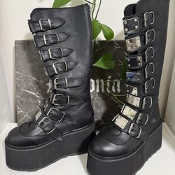 Demonia Black DAM318 Platform Boots Size 8 Vegan Leather New with Box