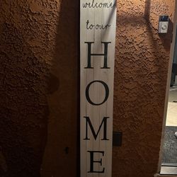 Farmhouse Welcome sign
