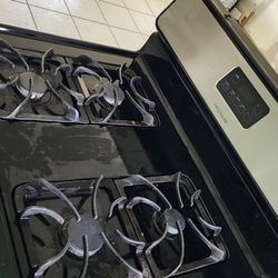 Frigidaire Gas Range 