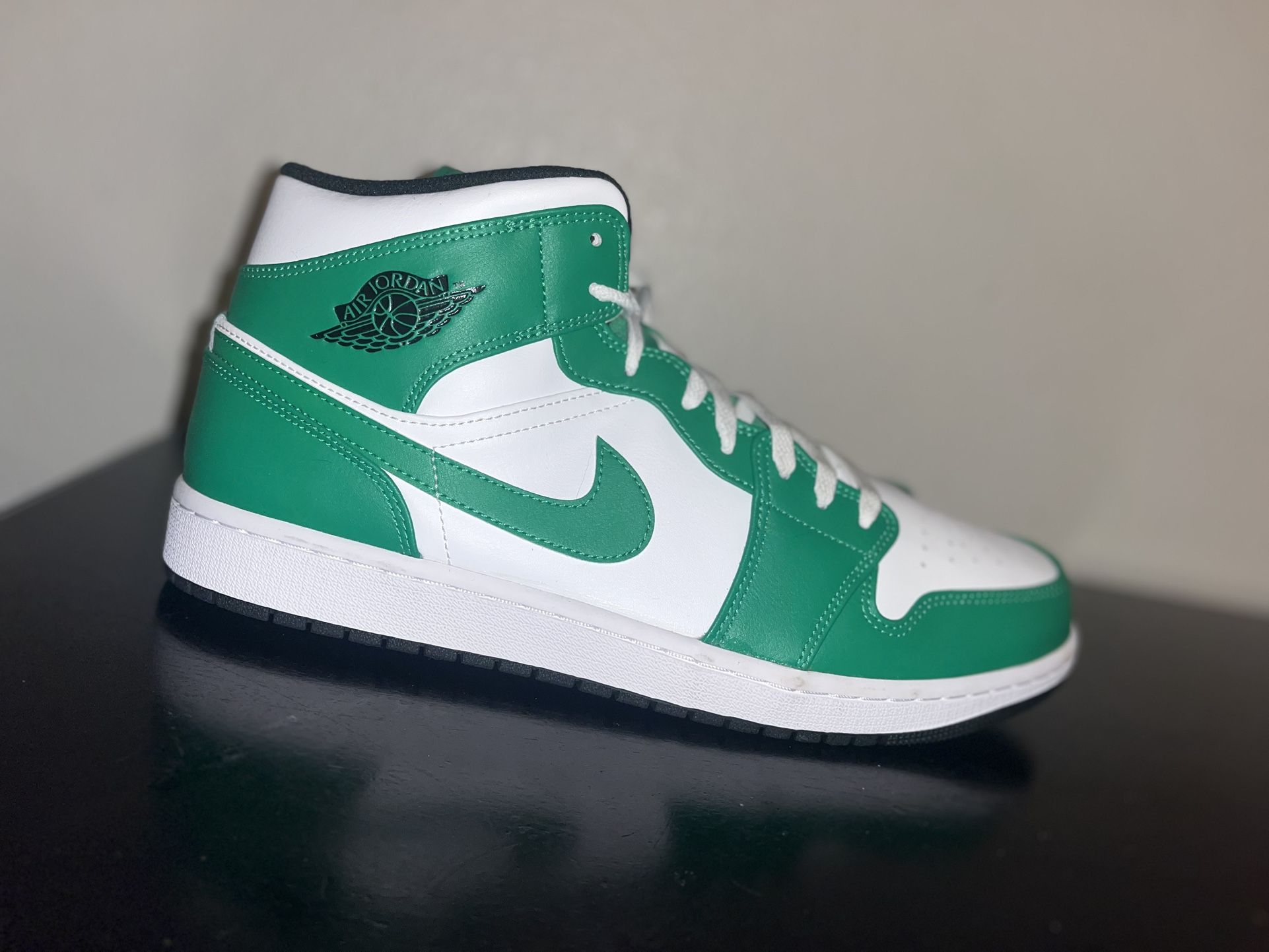 Air Jordan 1 Mid Lucky Green Size 13 – Brand New (No Box)