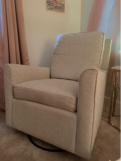 Pottery Barn Nursery Swivel & Glider & Rocking Chair - Excellent Condition
