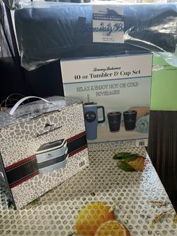 Camping Set With Lunch Box And Metal Cup 