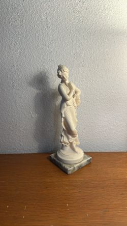 Greek goddess statue / Marble base / Made in Italy