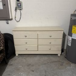 6 Drawer Dresser