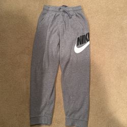 Nike Youth Large Hoodie/pants 