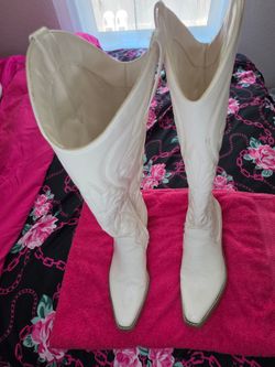White Knee-High Western Cowboy Boots
