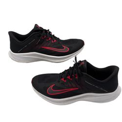 MENS NIKE QUEST 3 SNEAKERS 