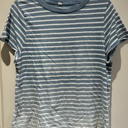 Uni Qlo Size L blue stripe t-shirt