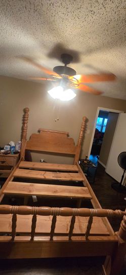 Queen wooden bedroom set