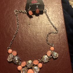 2 Pieces of Paparazzi jewelry new