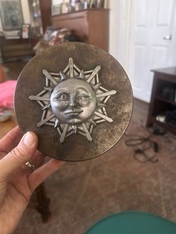 Let your Light shine; Super Cool Tin Container w/Vintage Winking Pewter Sun Attached to Lid: