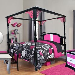 Beautiful  Girls Custom Pink/Black & White  Canopy Bedroom Set 
